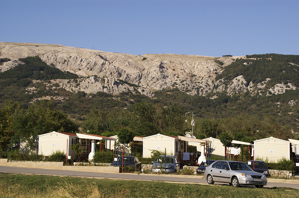 Autocamp a mobilheimy, Baška